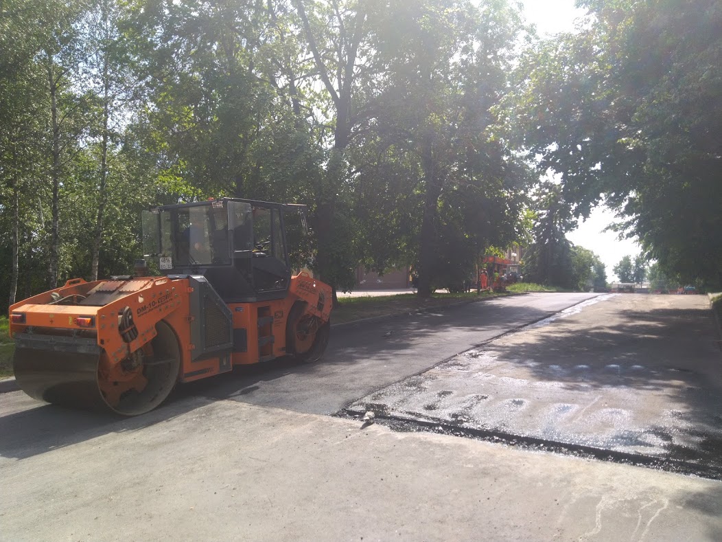 В Брянске полным ходом идёт ямочный ремонт дорог