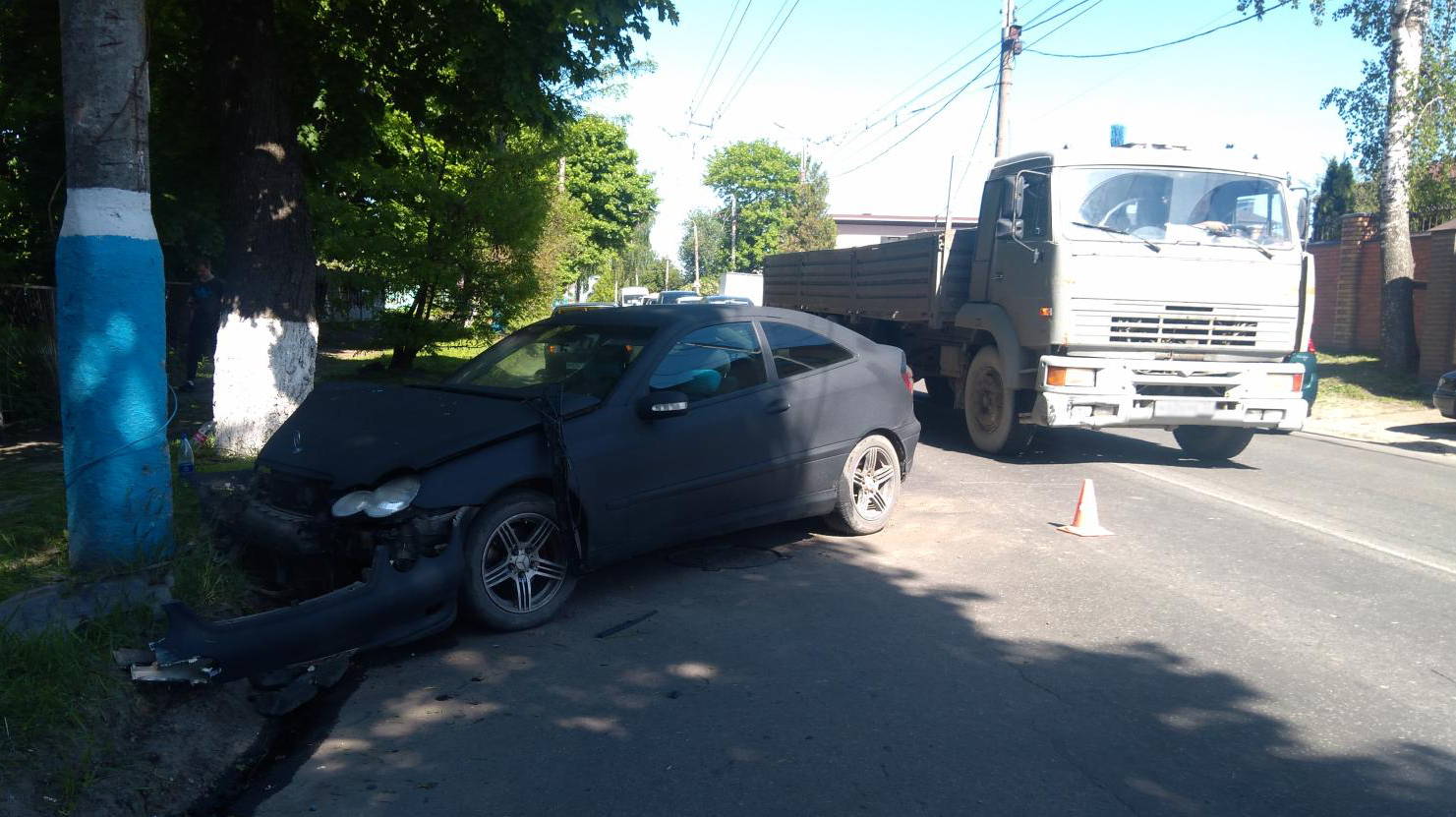 В Брянске в аварии пострадал годовалый ребёнок