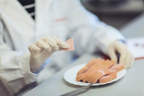 Брянские ветеринары нашли антибиотики в колбасе