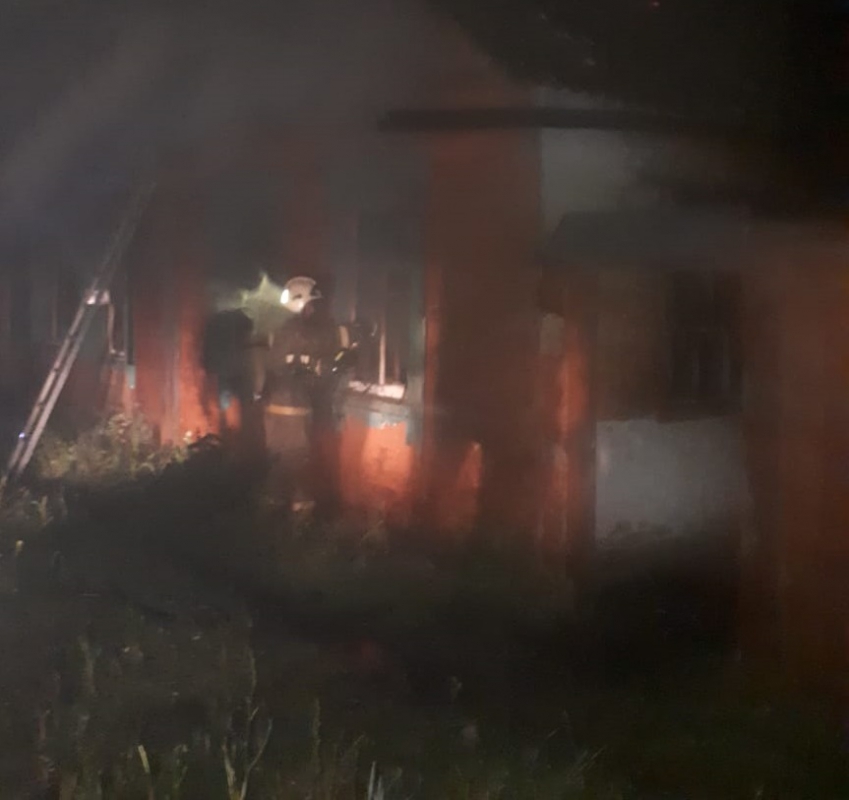 В Клинцах в результате пожара пострадал человек