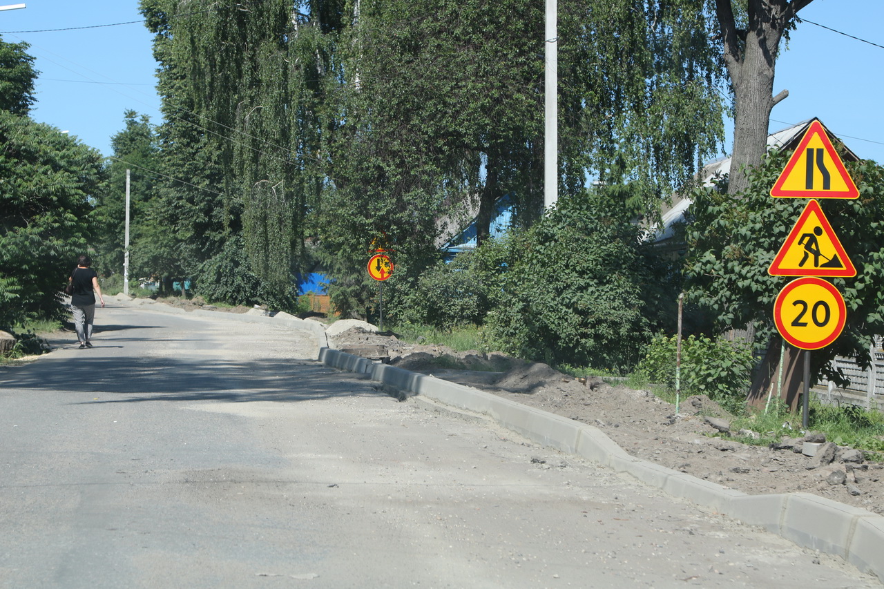 Поворот улицы. Ул плодородная Брянск. Ново-Советская Брянск Бежица. Новосоветская 138 Брянск Бежица. Оби Бежице дорога.