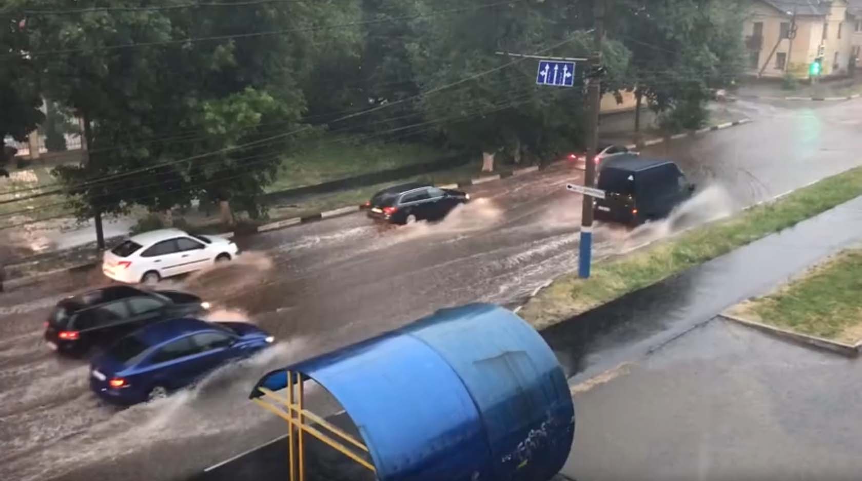 Брянск частично ушёл под воду