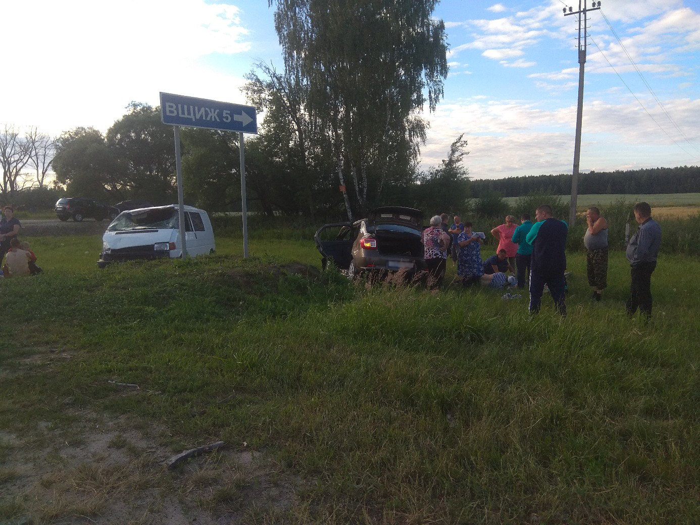 В Жуковском районе столкнулись седан и микроавтобус