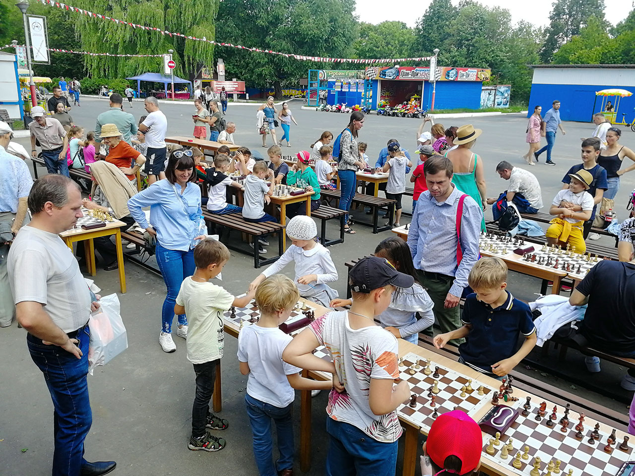 В Брянске прошел фестиваль по шахматам и шашкам