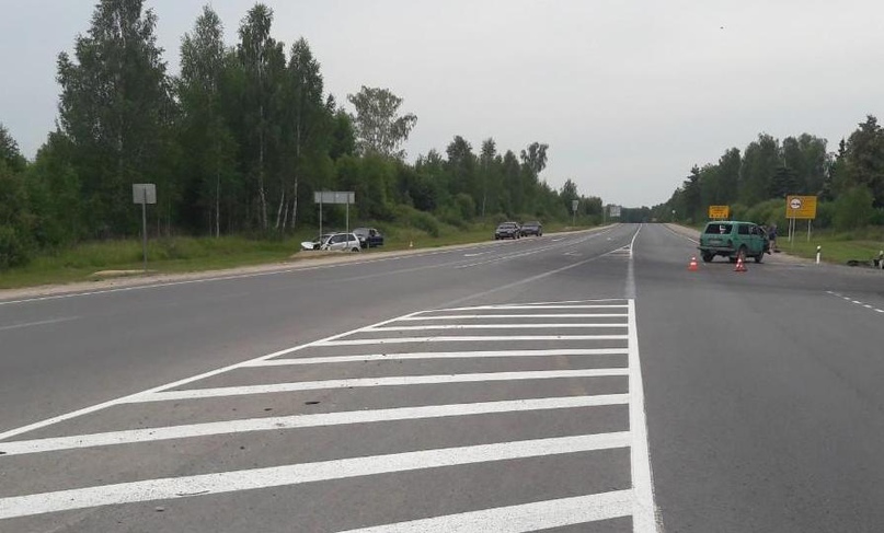 В Дубровском районе водитель попробовал проскочить. В ДТП пострадали двое