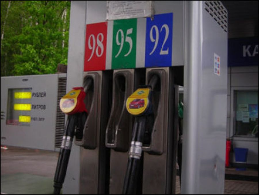 Статистики: цены на бензин в Брянске ниже, чем в ЦФО