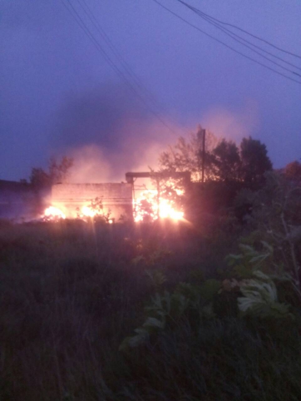 В Красногорском районе сгорел склад