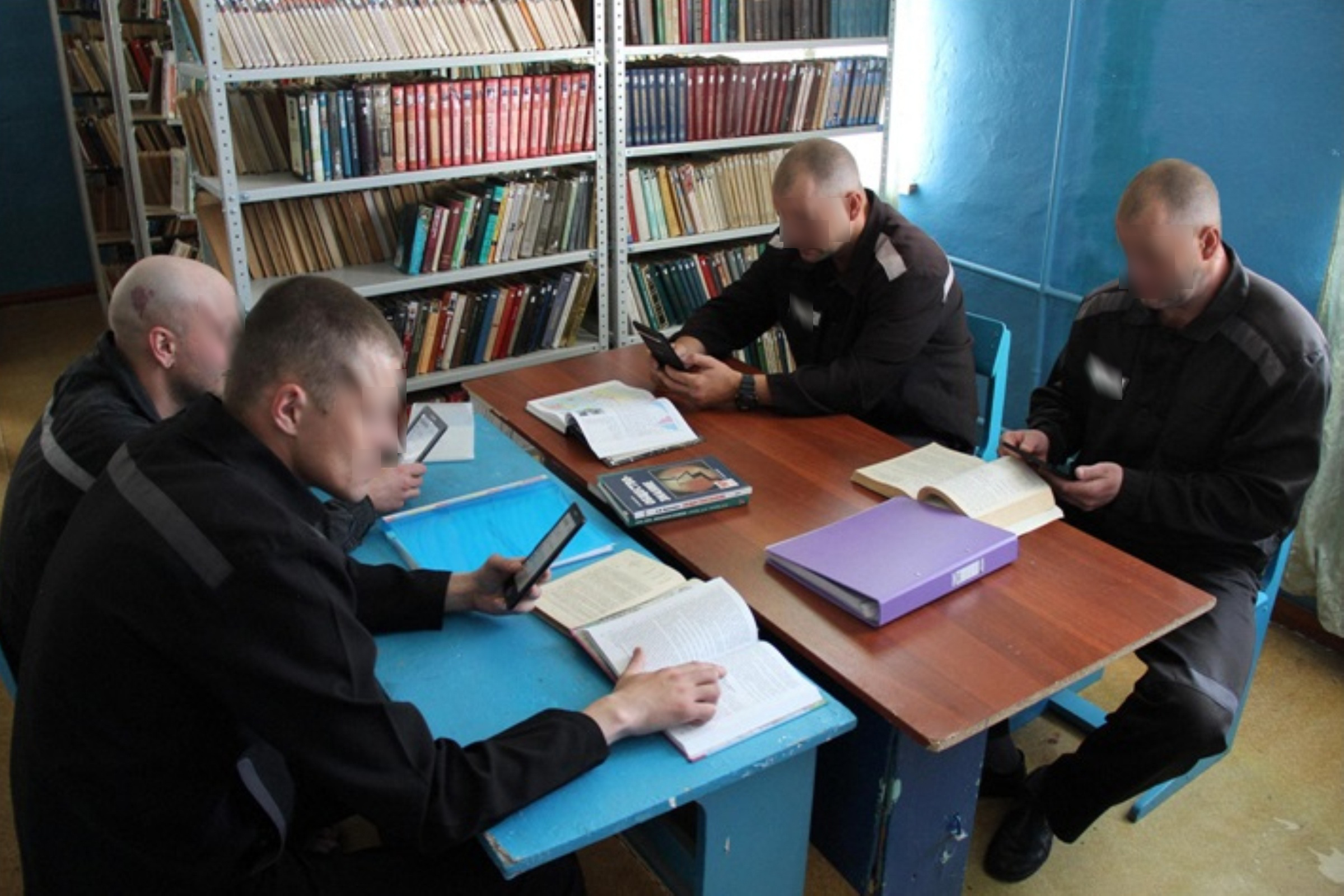 В Стародубе пятеро заключённых получают высшее образование заочно