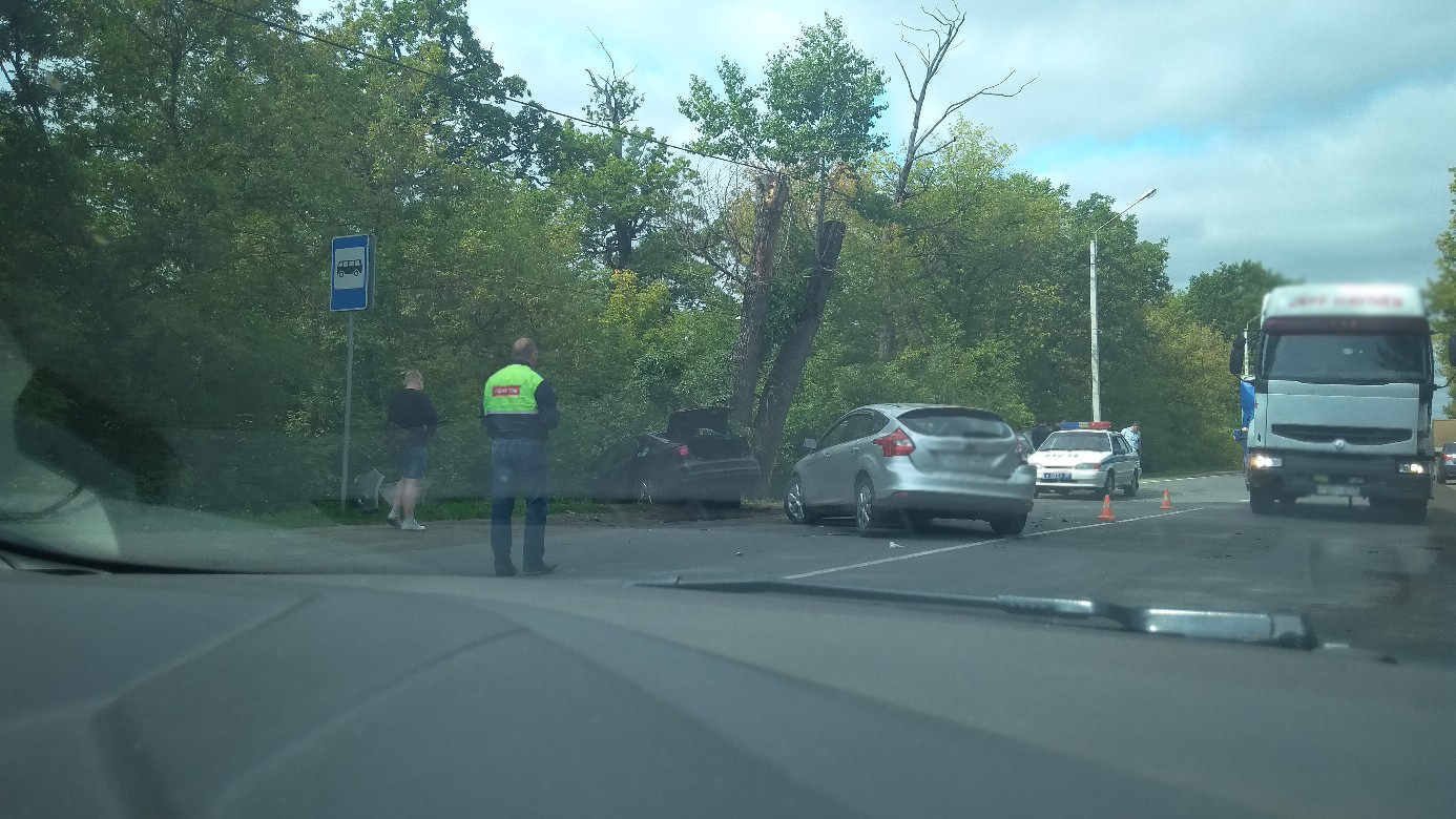 Авария на Речной в Брянске сегодня. ДТП на Речной в Брянске сегодня. Авария в Брянске сегодня утром.