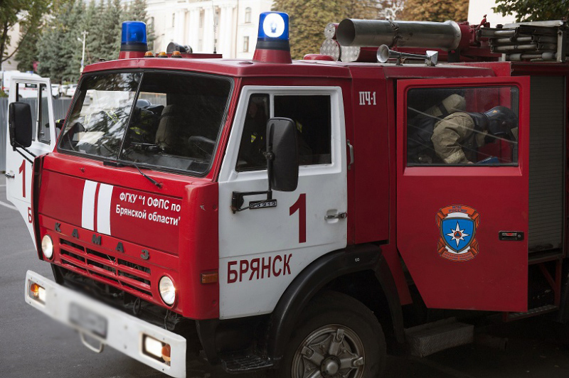 Более 50 пожарных тушили здание главпочтамта: в Брянске прошли учения МЧС