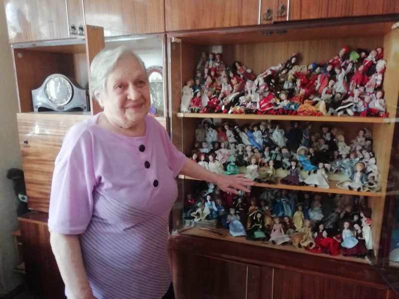 Жительница Брянска собрала уникальную коллекцию кукол