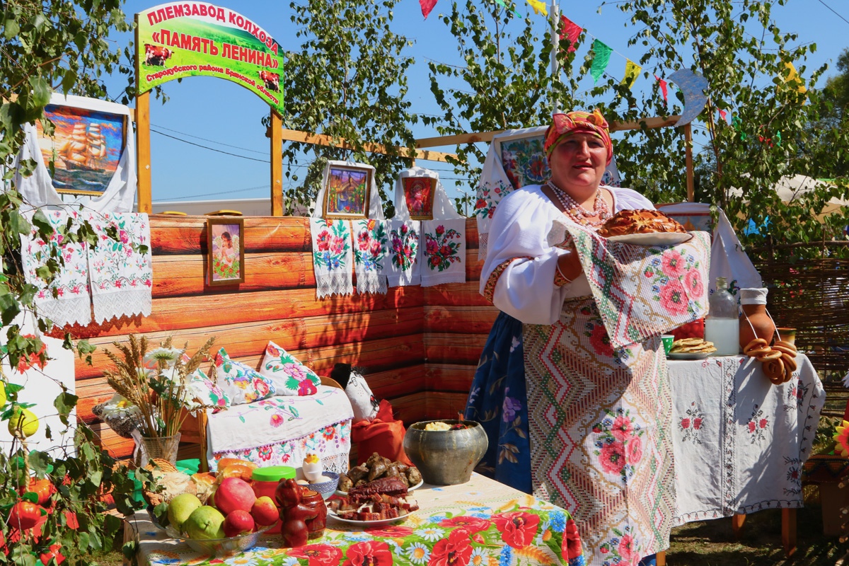 На Свенской ярмарке назвали лучшие муниципальные районы Брянской области. Ключ отдали Стародубу