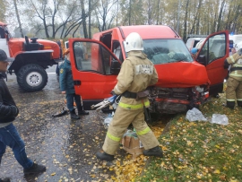 В ликвидации последствий ДТП в Брянском районе потребовалась помощь спасателей