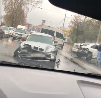 ДТП на Городищенской горке в Брянске сняли на видео