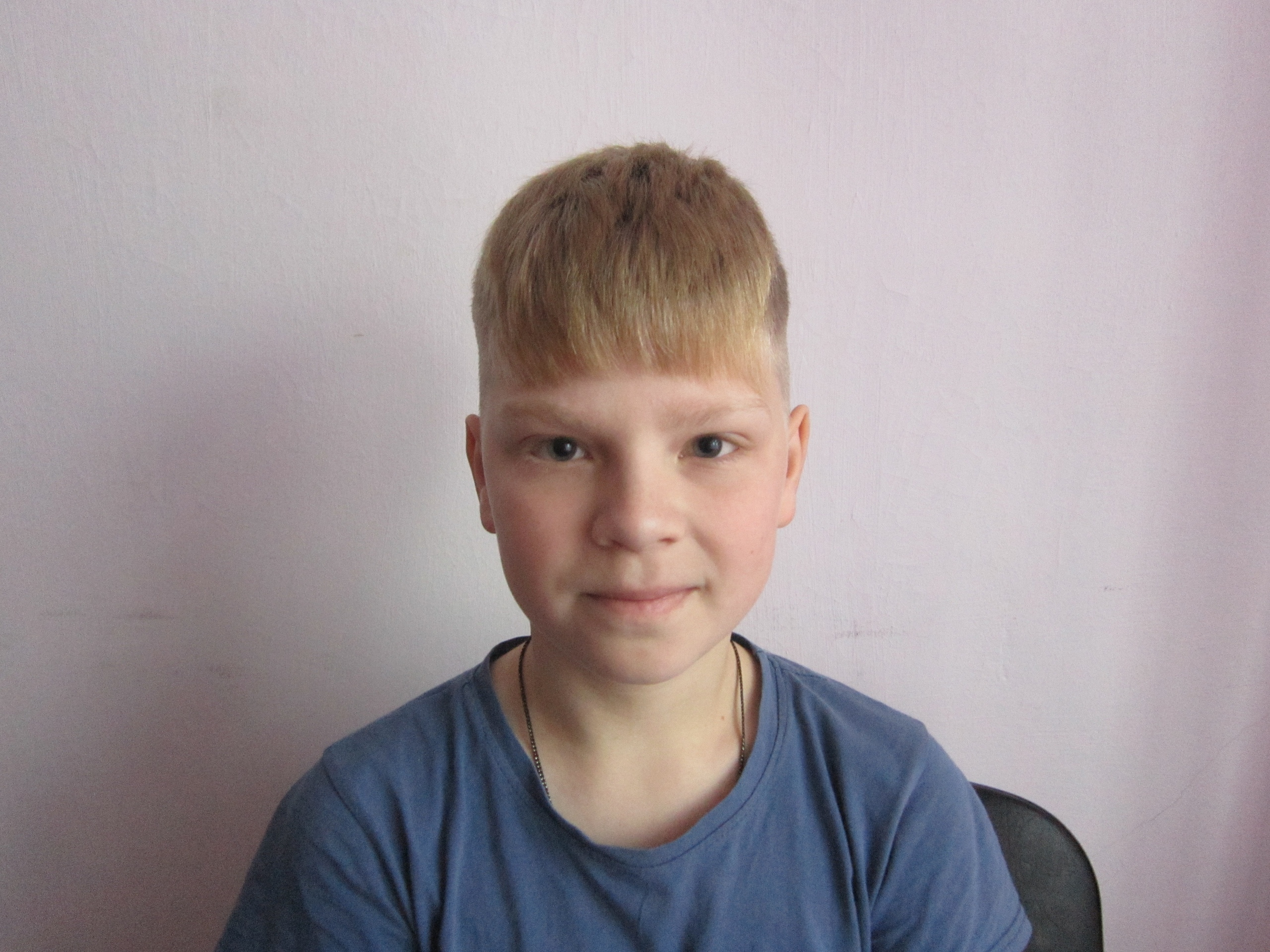 В Брянской области ищут семью 13-летнему Артему
