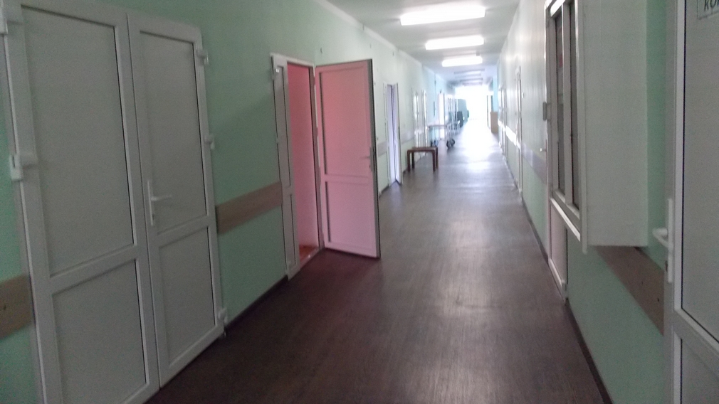 В больнице поселка Климово установят новые лифты