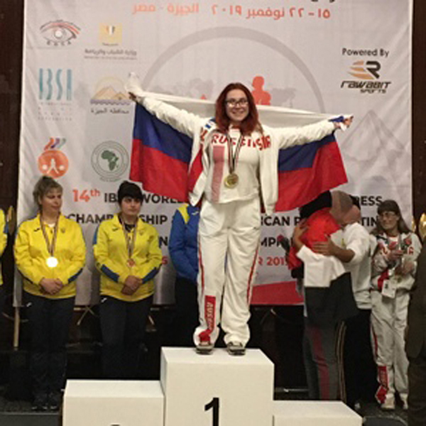 Елизавета Саласина из Брянска стала чемпионкой мира по пауэрлифтингу