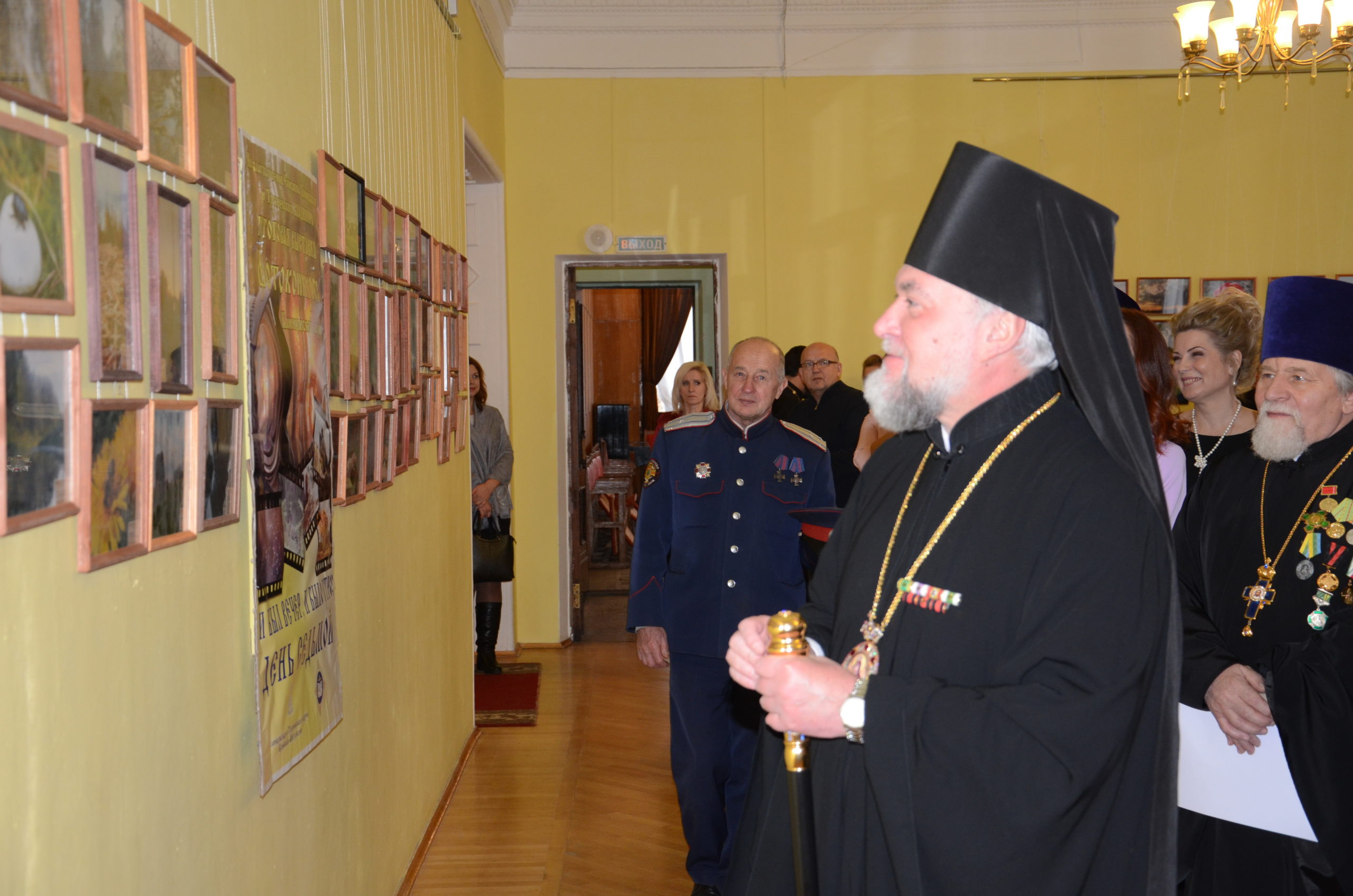 В Клинцах открылась православная выставка фоторабот жителей юго-запада Брянщины