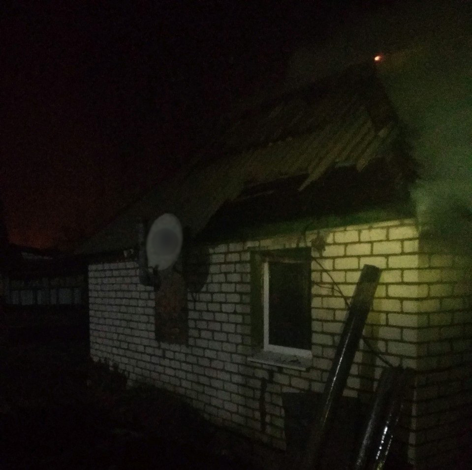 В брянском садовом обществе «Локомотив» сгорела дача