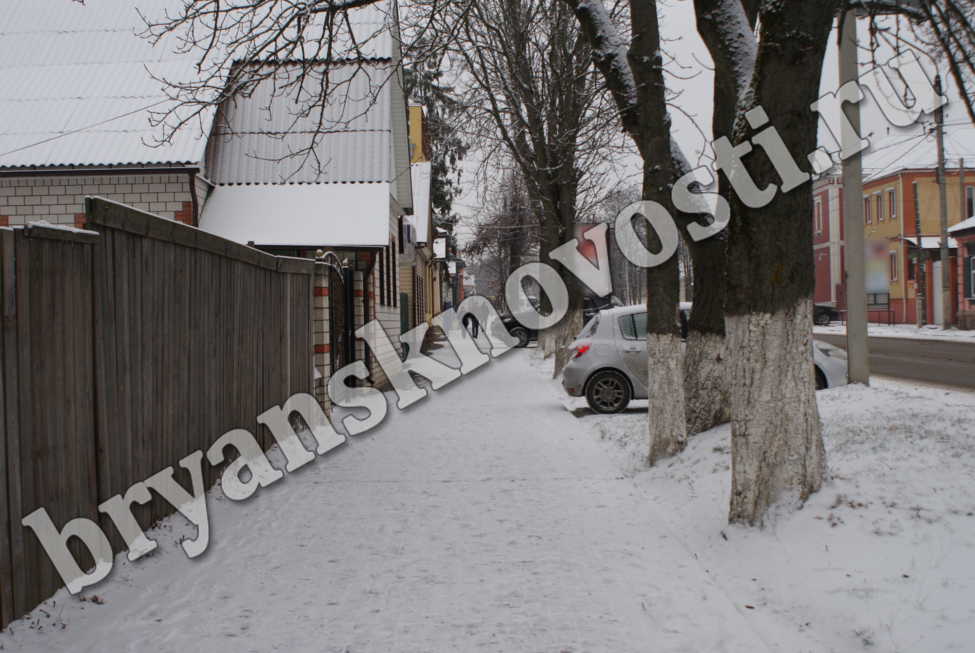 В Новозыбкове чистить тротуары от снега обязали все предприятия