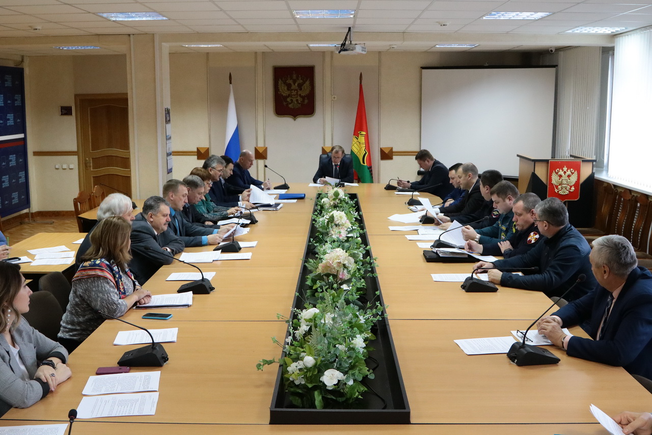 Происшествий на новогодние праздники в Брянске не ожидают