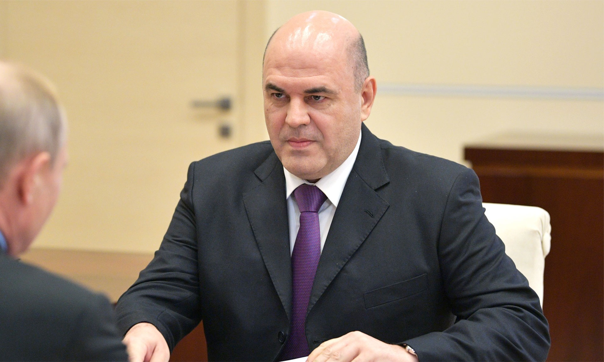 Брянский губернатор поздравил премьер-министра России Михаила Мишустина с назначением