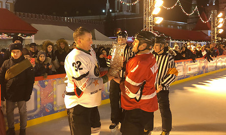 Брянские чиновники сыграли с кремлевскими в хоккей