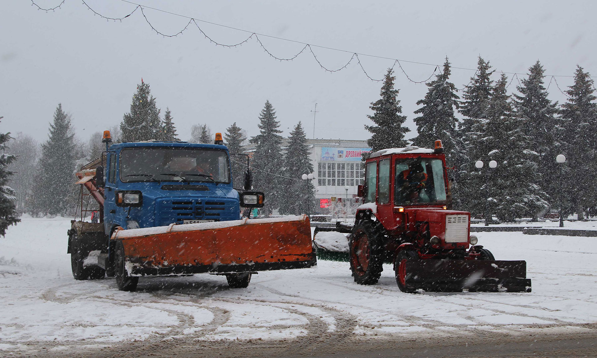 Районы Брянщины усиленно чистят от снега