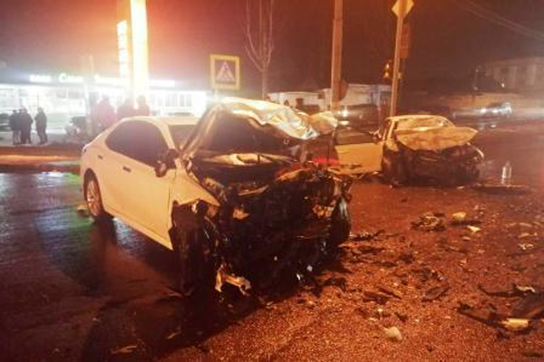Серьезное ДТП на Объездной в Брянске: 26-летний мужчина погиб, двое в больнице