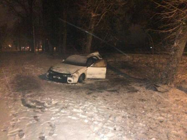 В Брянске 18-летний рулевой опрокинул машину с 14-летней пассажиркой