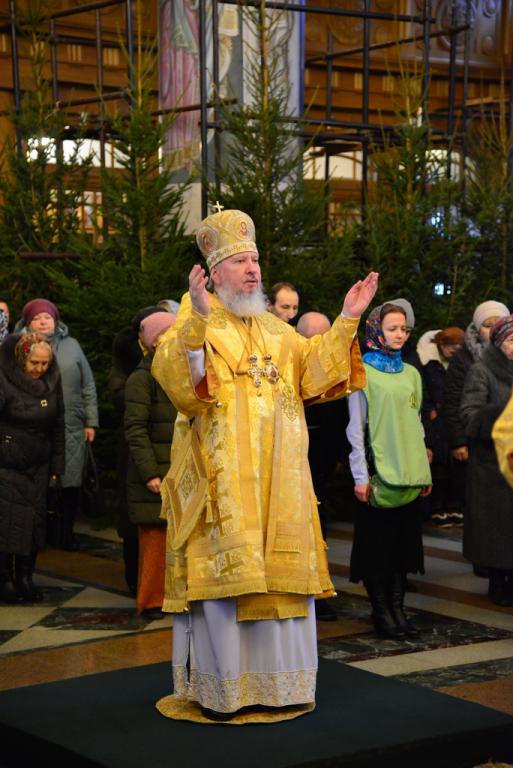 В Рождественском послании брянский митрополит напомнил о возрожденном спустя 90 лет Успенском Соборе