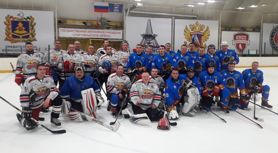 Новозыбковские хоккеисты одержали третью победу в Ночной Лиге