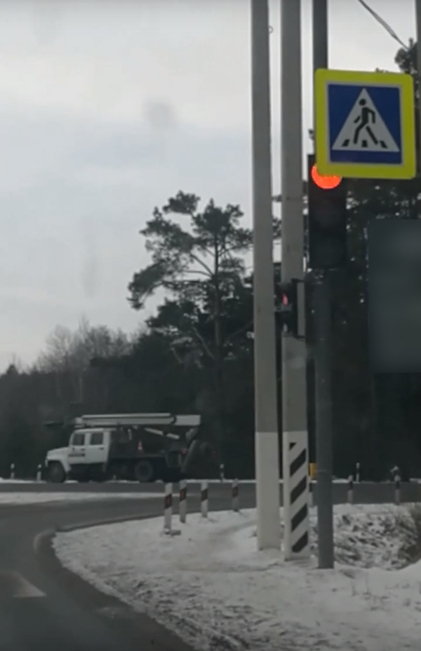 Водителей возмутил «тайный» светофор в Брянском районе