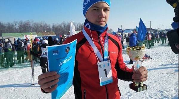 Брянский лыжник оказался лучшим среди тысяч спортсменов на всероссийских соревнованиях