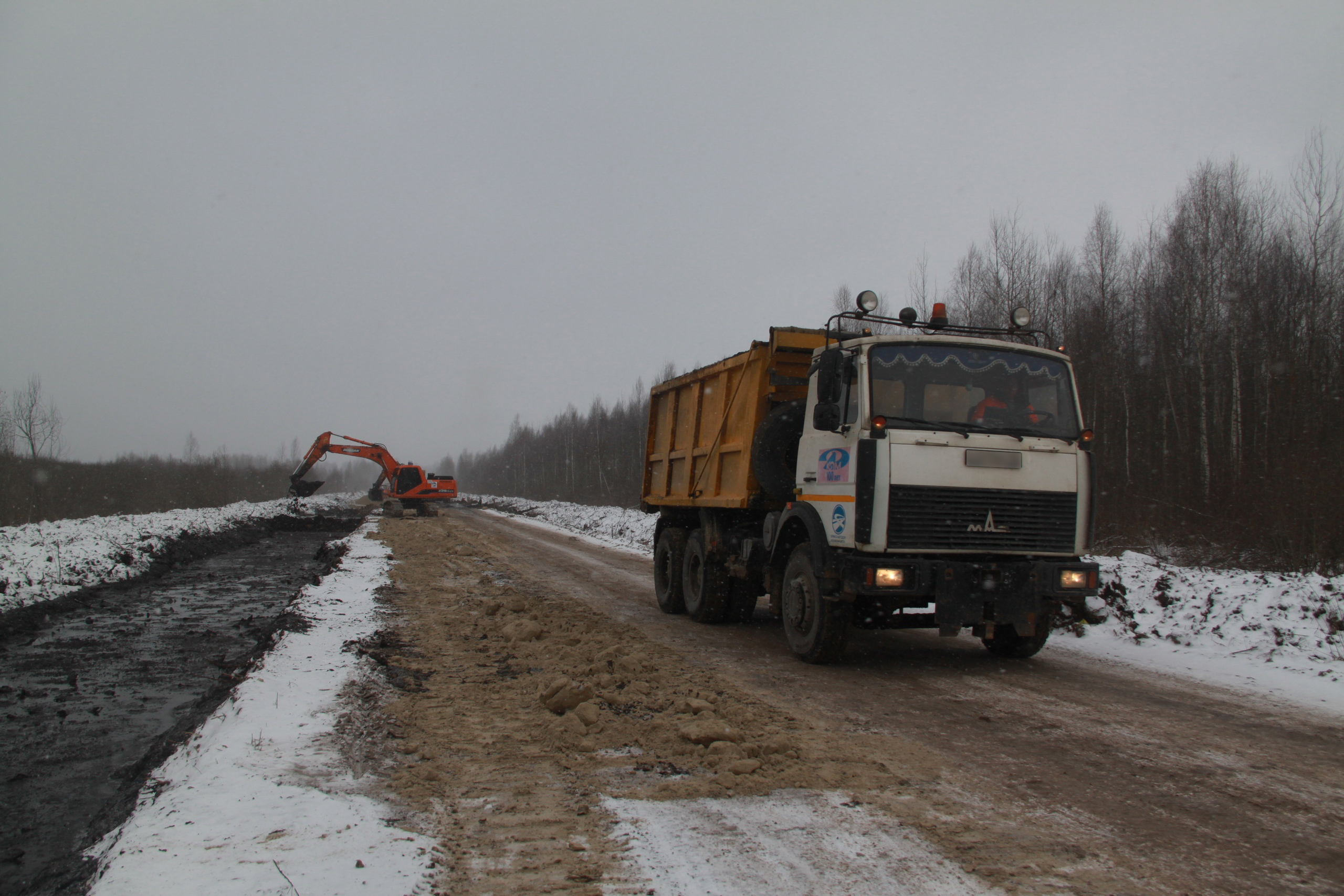 Из «торфяной» дороги между Жуковским и Брянским районами устроят современную трассу