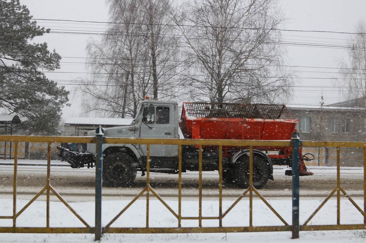 Брянск усиленно чистят от снега