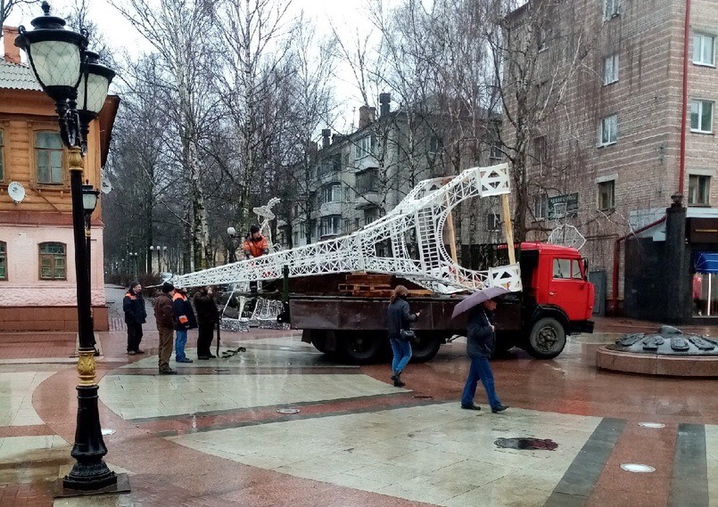 Брянская Эйфелева башня сменила прописку