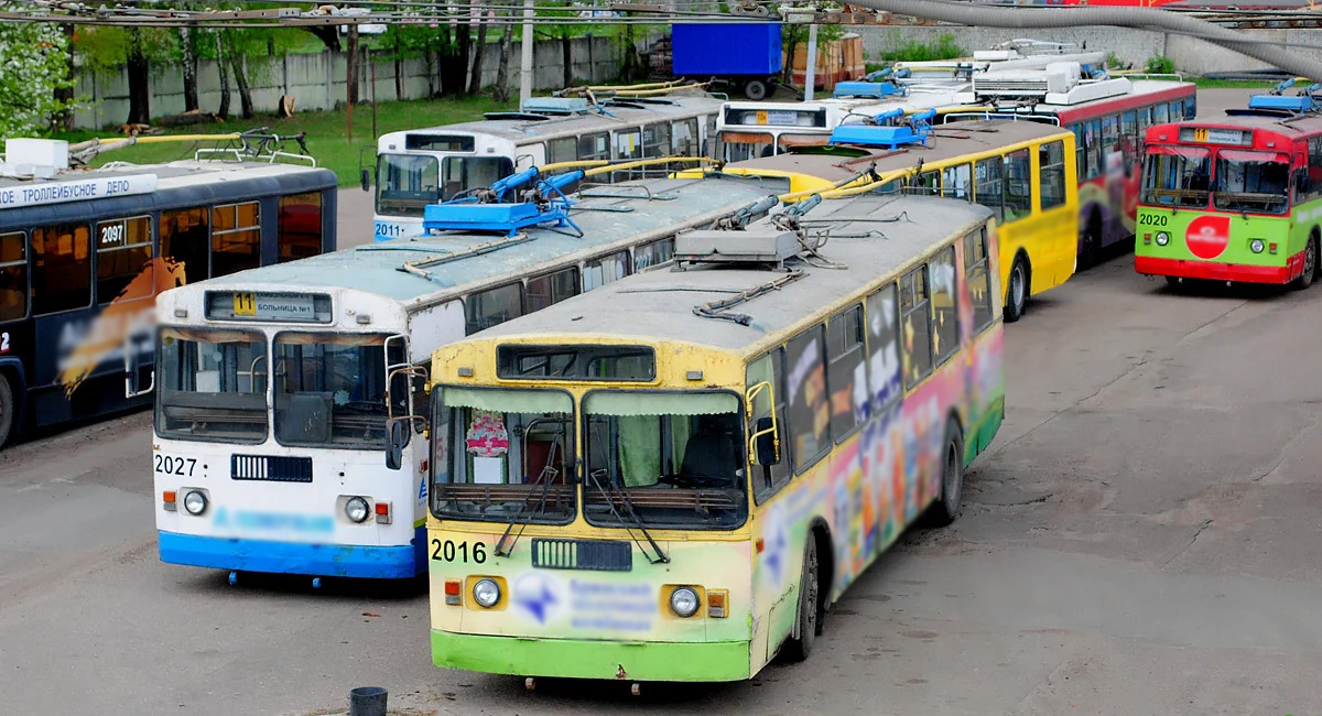 Прокуратура заставила троллейбусное управление Брянска погасить зарплатный долг