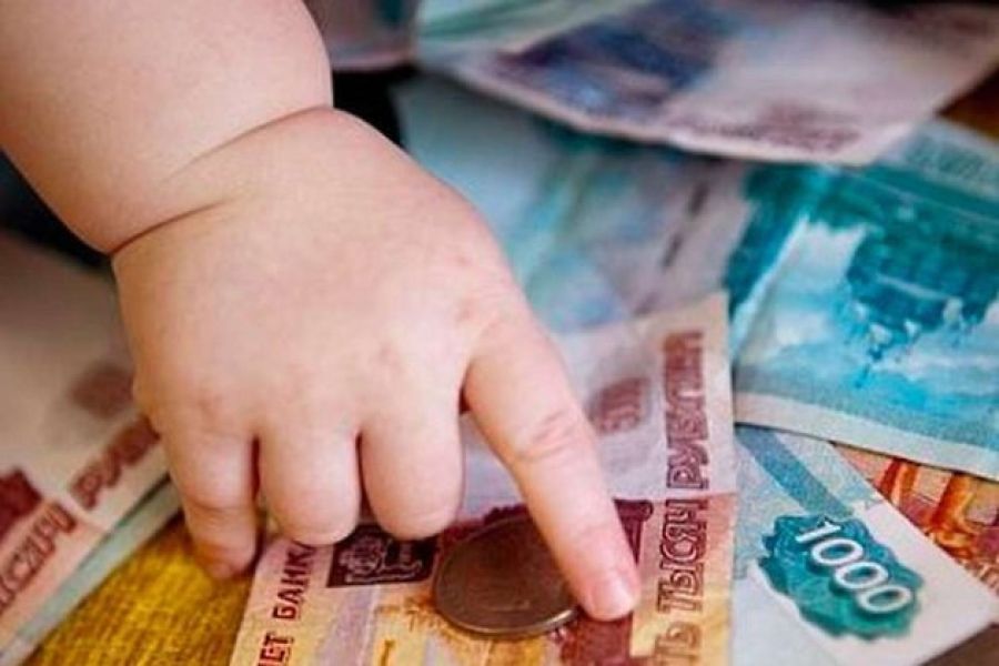 На детей до трех лет будут выплачивать по 5000 рублей в месяц