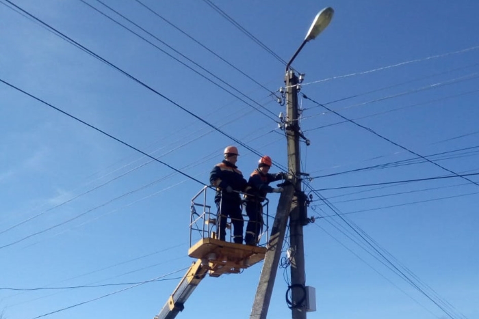 В Клинцах восстановили «падающую» электроопору