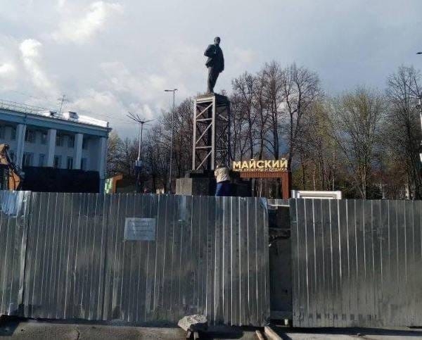 В возвращении памятника Ильичу на площадь Брянска коммунисты увидели знак