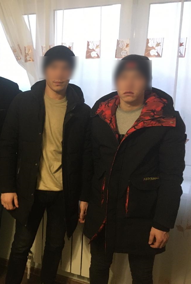 Полкилограмма синтетических наркотиков изъяли в Брянске у гостей из Узбекистана