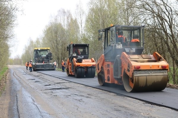 Сельскую дорогу приведут в порядок в Рогнединском районе