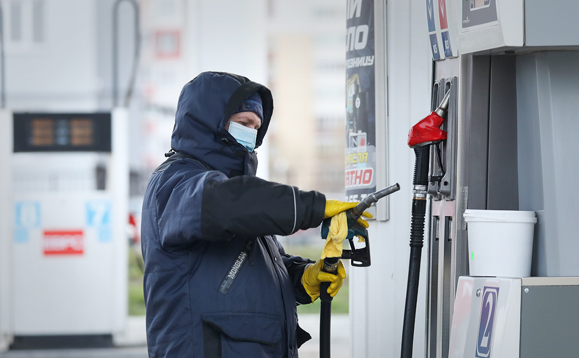 Май «заморозил» цены на топливо в Брянской области