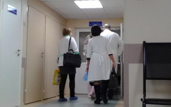 Коронавирусом заразились около 300 врачей в Брянской области
