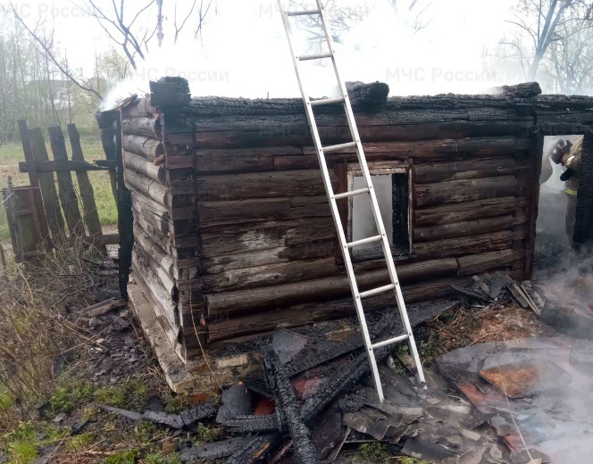 3 мая в Клинцах сгорела баня