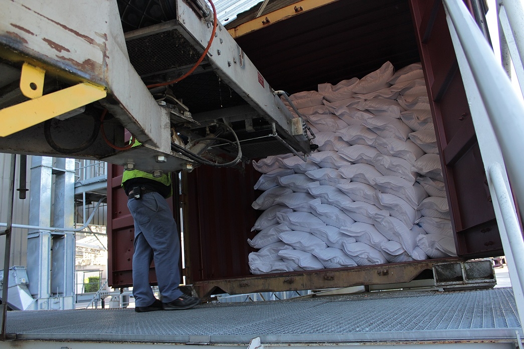 В Брянскую область доставили 472 тонны гречки