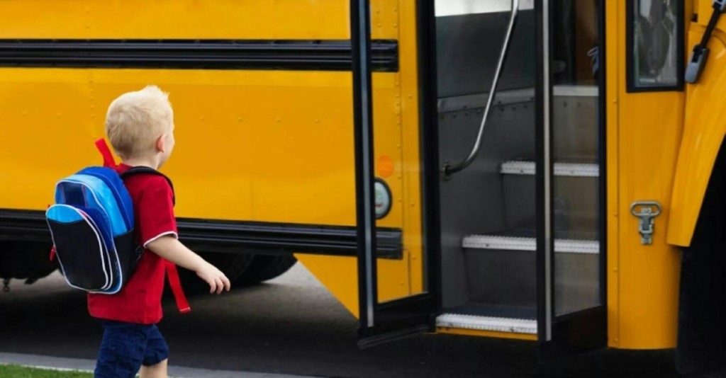 Детей-безбилетников запретят высаживать из общественного транспорта