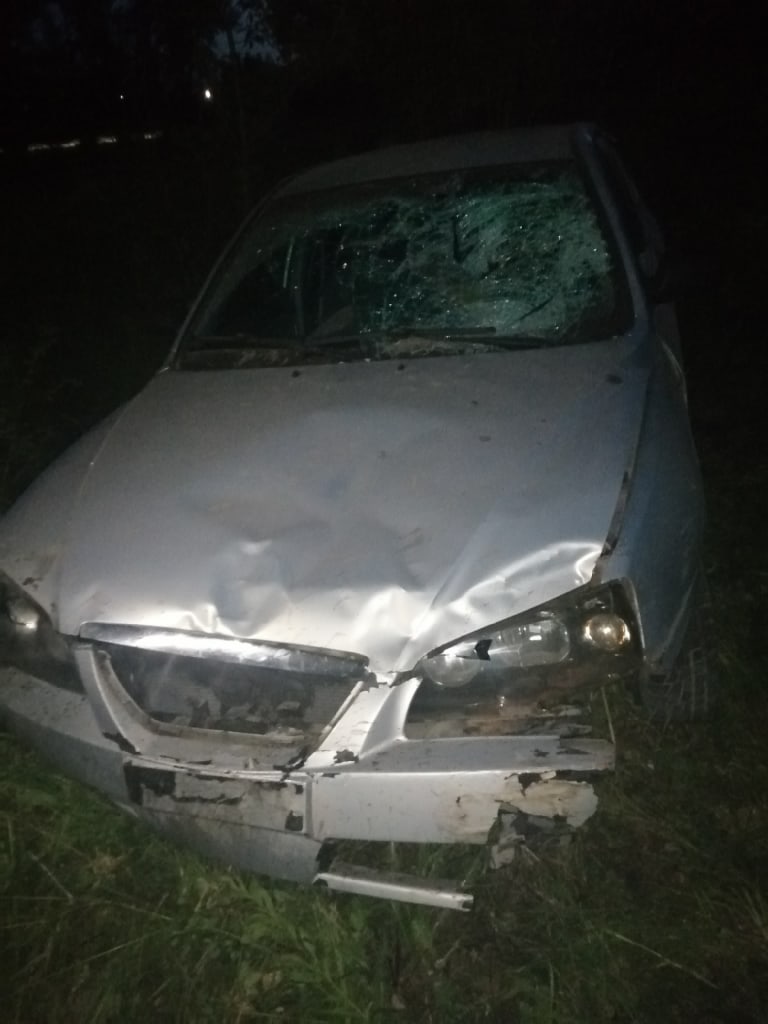 В поселке Выгоничского района водитель сбил пешехода и влетел в столб