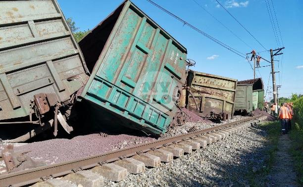 Из-за аварии с грузовым составом в Тульской области поезда пустили через Брянск